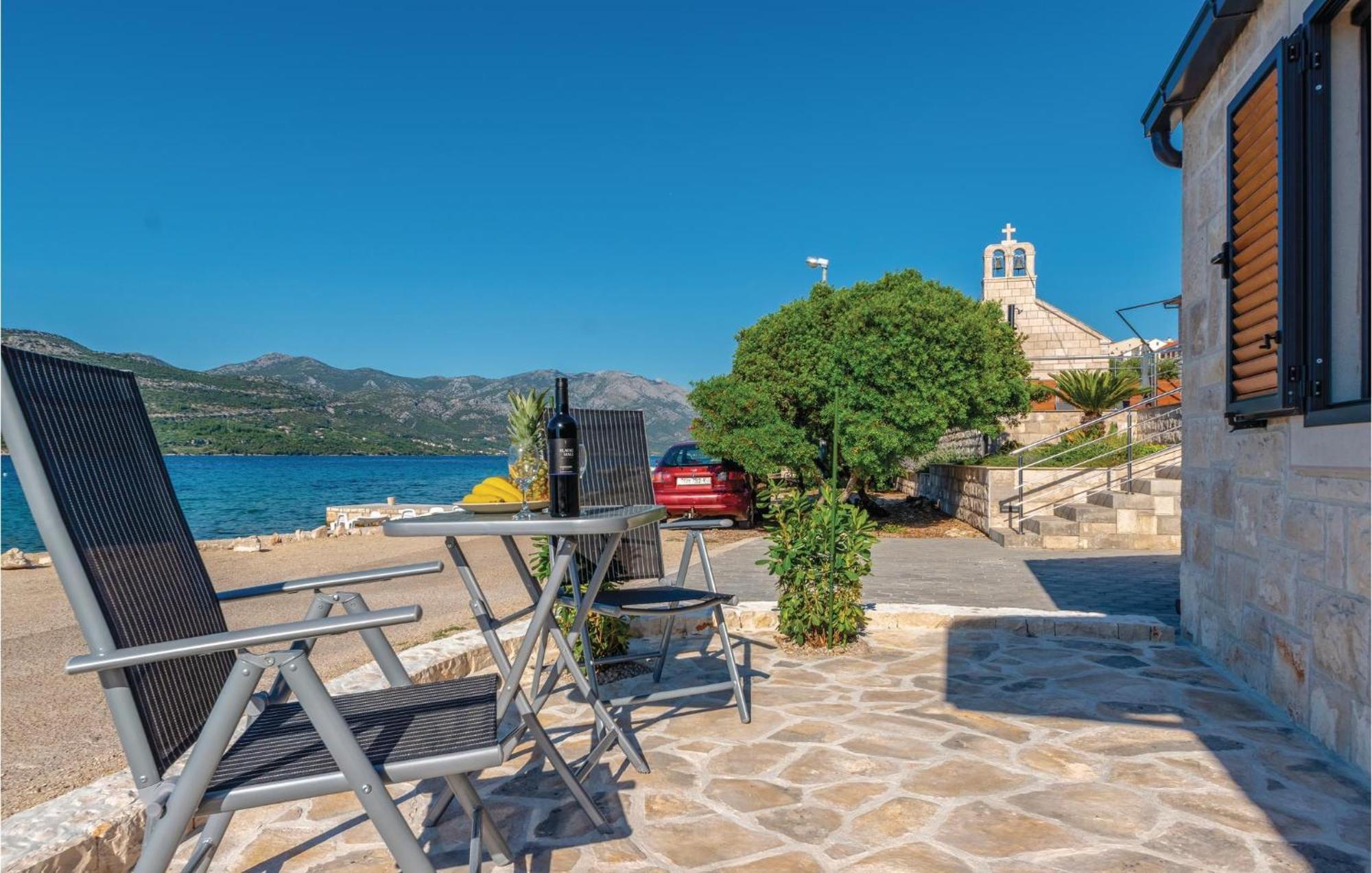 Beautiful home in Kneze with 4 Bedrooms, WiFi&Outdoor swimming pool Pupnat Buitenkant foto