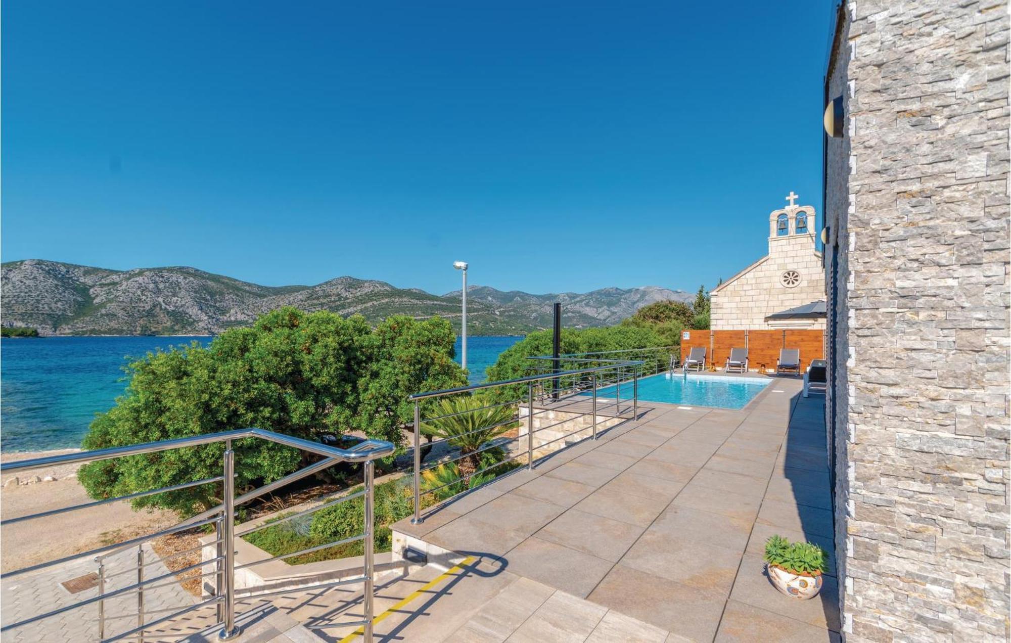 Beautiful home in Kneze with 4 Bedrooms, WiFi&Outdoor swimming pool Pupnat Buitenkant foto