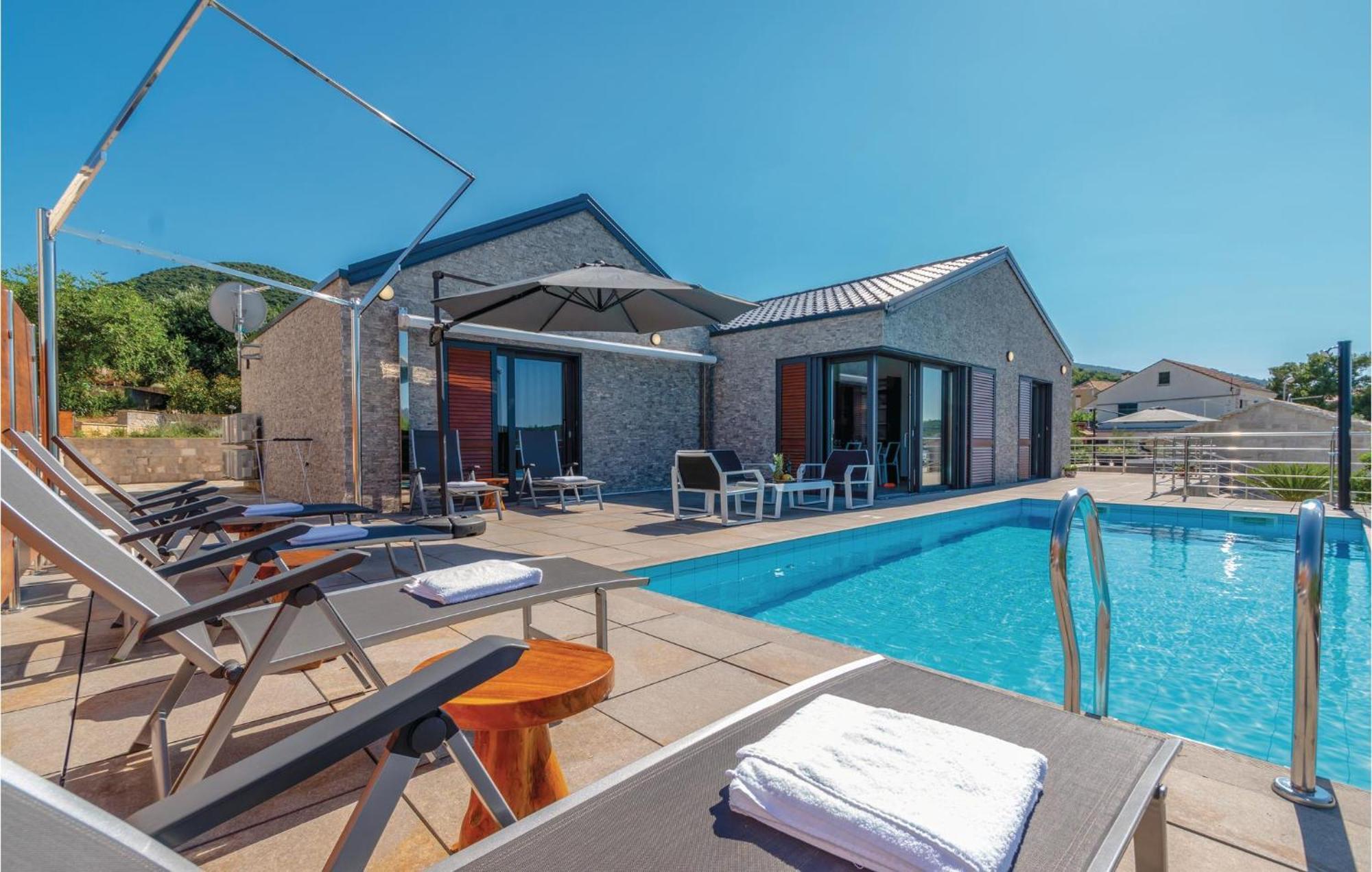 Beautiful home in Kneze with 4 Bedrooms, WiFi&Outdoor swimming pool Pupnat Buitenkant foto